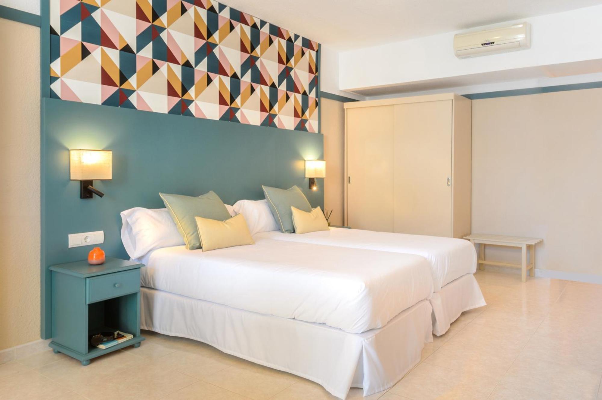 Aparthotel Vibra Club Maritim San Antonio  Kültér fotó