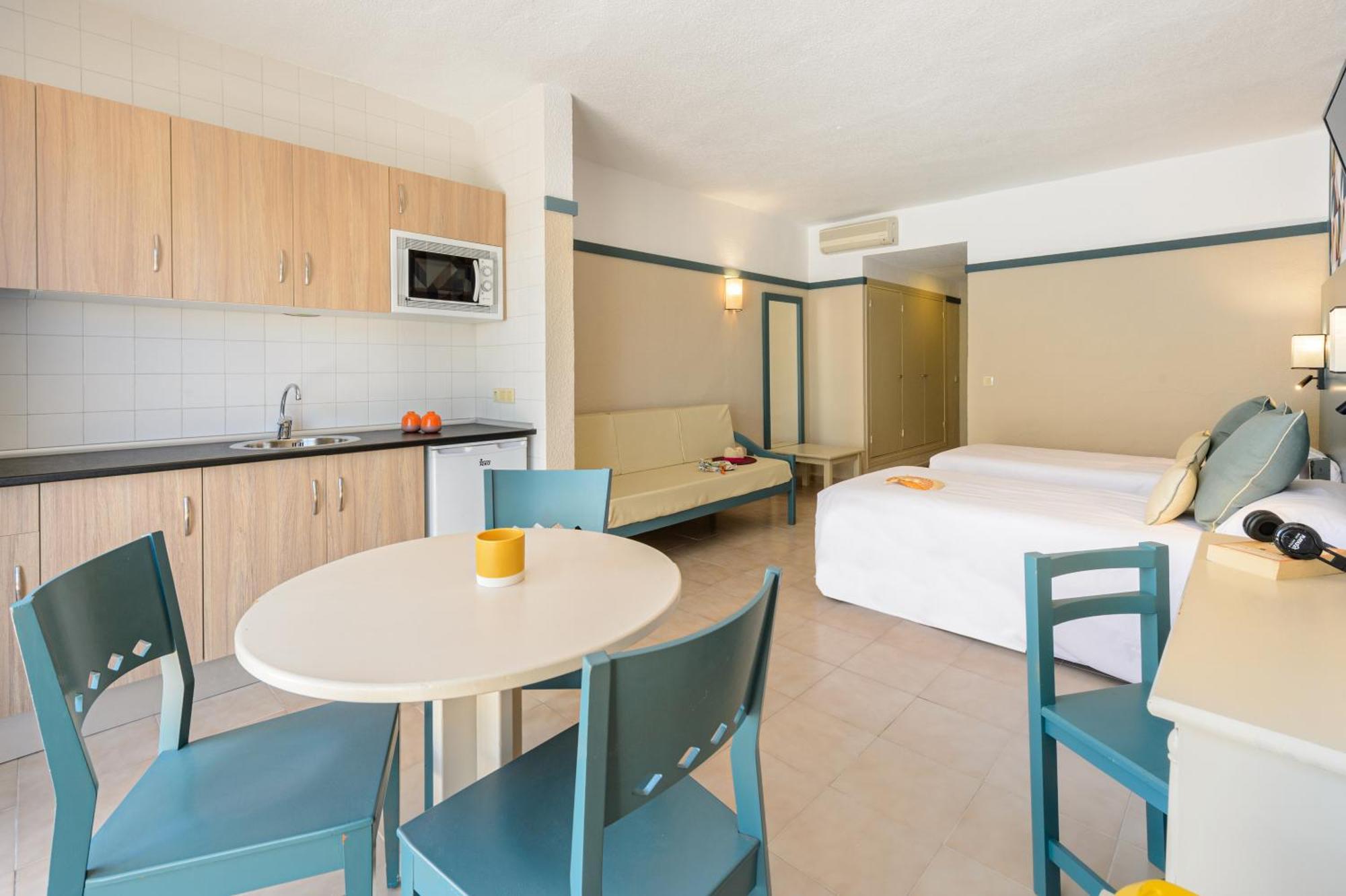 Aparthotel Vibra Club Maritim San Antonio  Kültér fotó
