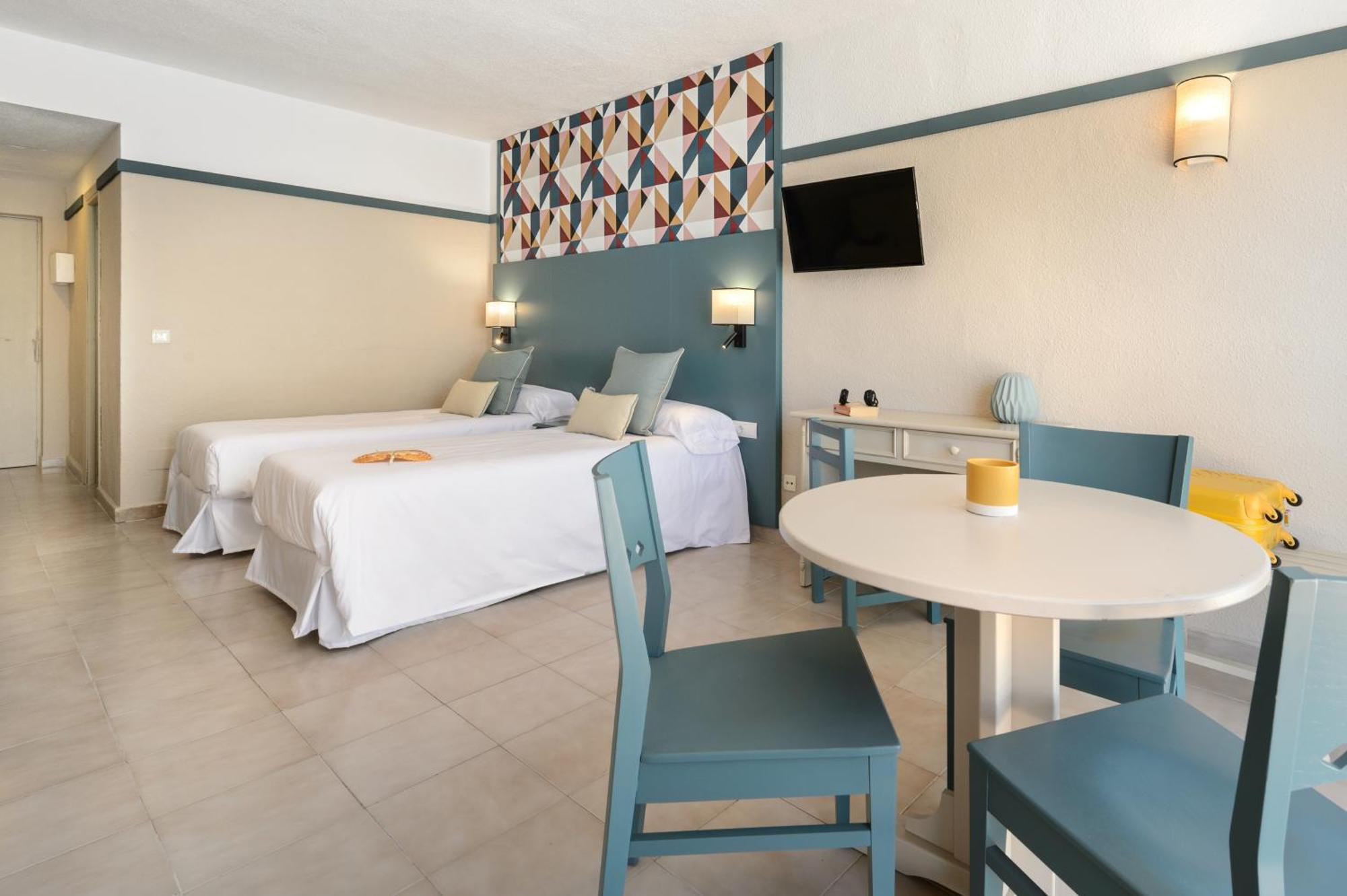 Aparthotel Vibra Club Maritim San Antonio  Kültér fotó