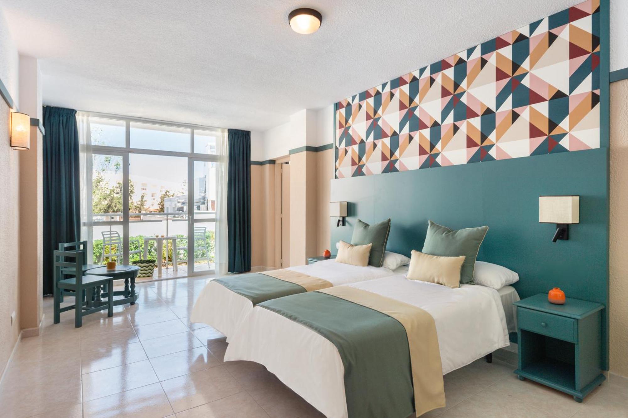 Aparthotel Vibra Club Maritim San Antonio  Kültér fotó