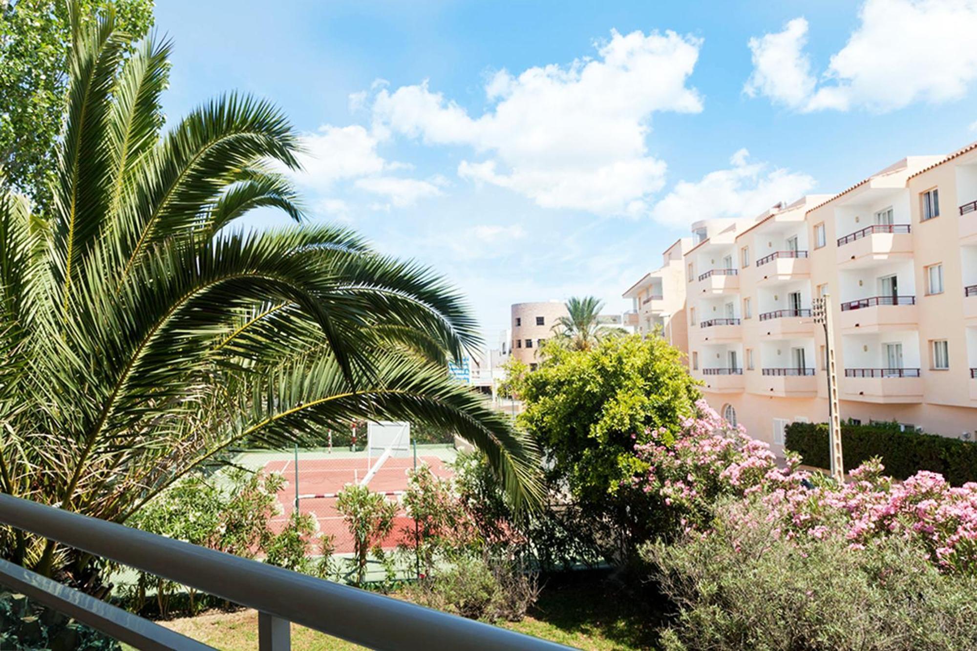 Aparthotel Vibra Club Maritim San Antonio  Kültér fotó
