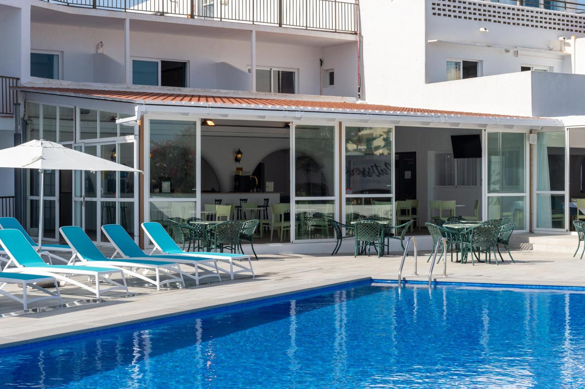 Aparthotel Vibra Club Maritim San Antonio  Kültér fotó