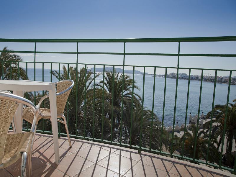 Aparthotel Vibra Club Maritim San Antonio  Kültér fotó